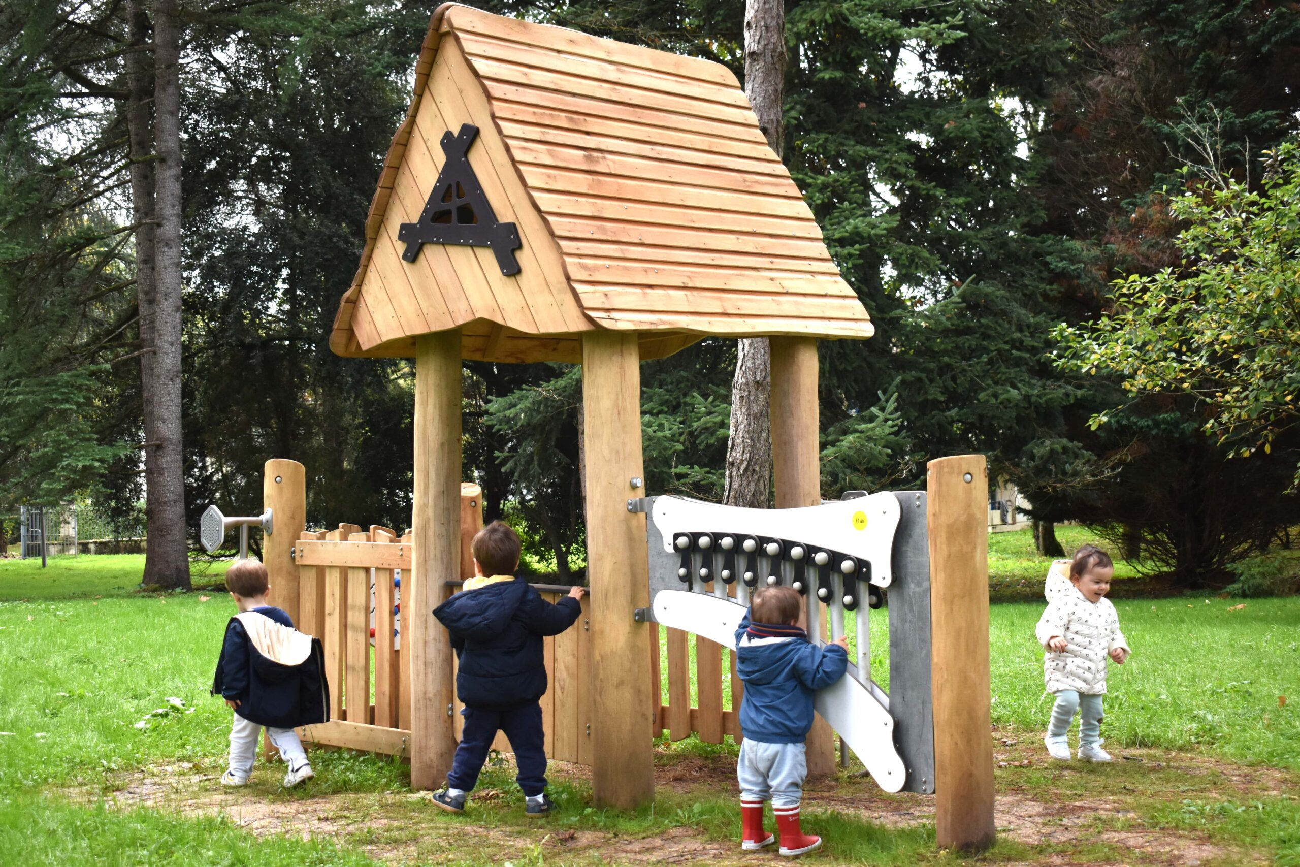 Une nouvelle aire de jeux à Artigues-près-Bordeaux